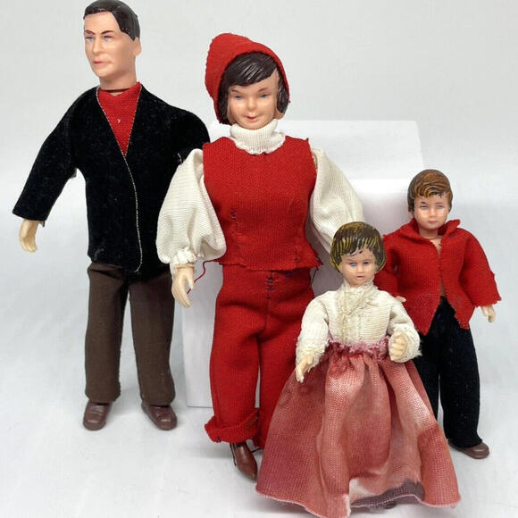 Other - German Caco Dolls Dollhouse Family‎ of 4 Thread Wrapped Vintage